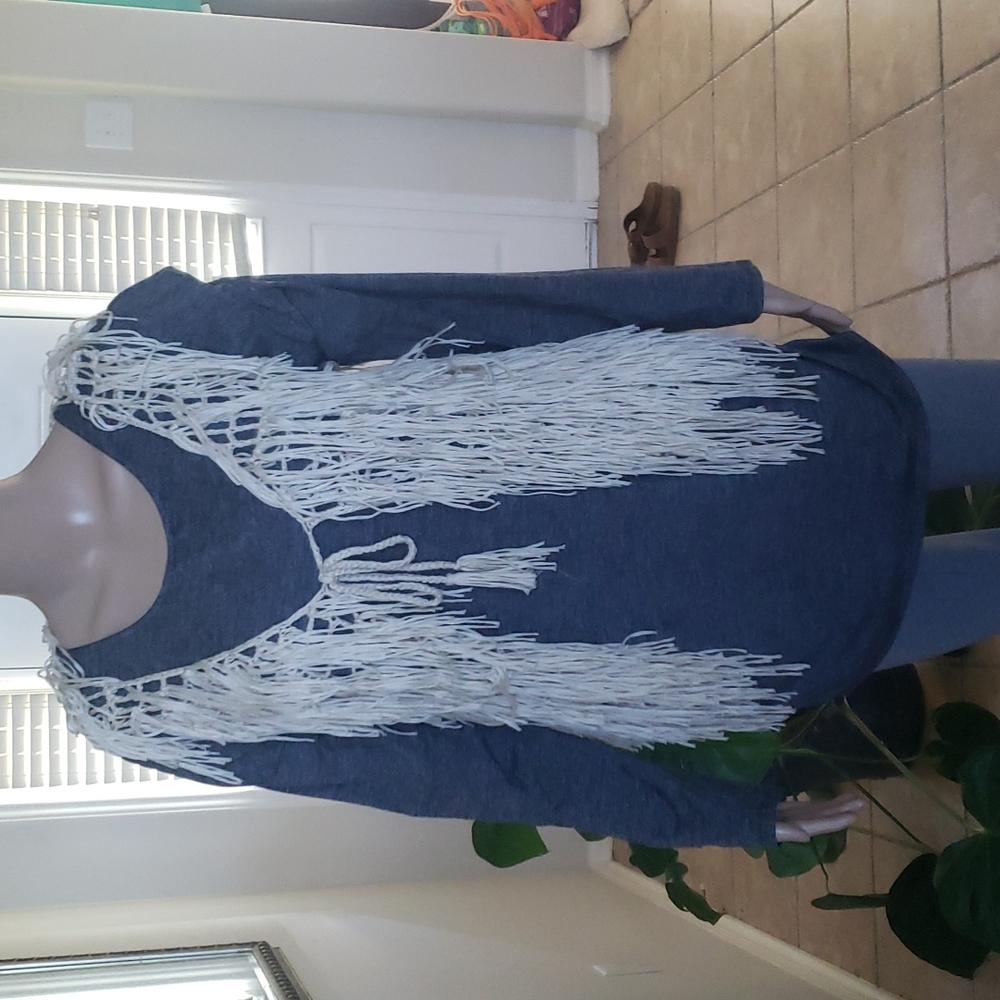 Origami S/M crocheted netting sleeveless cardigan shag tassels